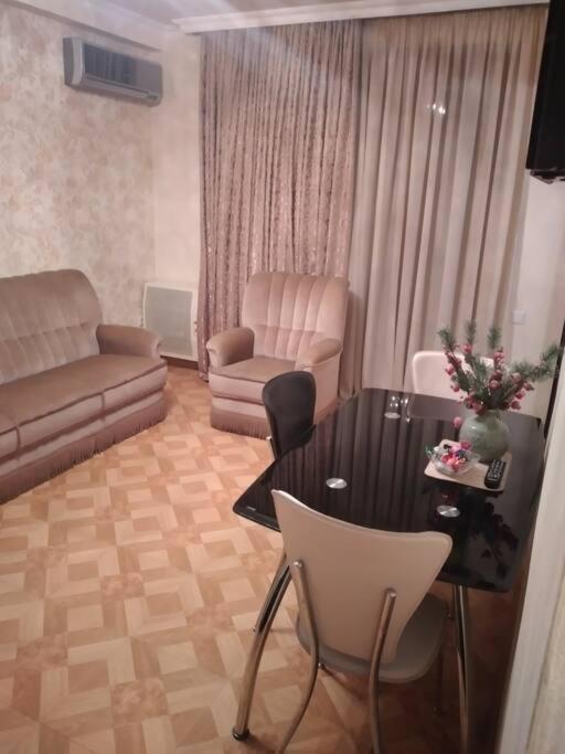 Izi'S Cozy Apartment Kutaisi Exterior photo