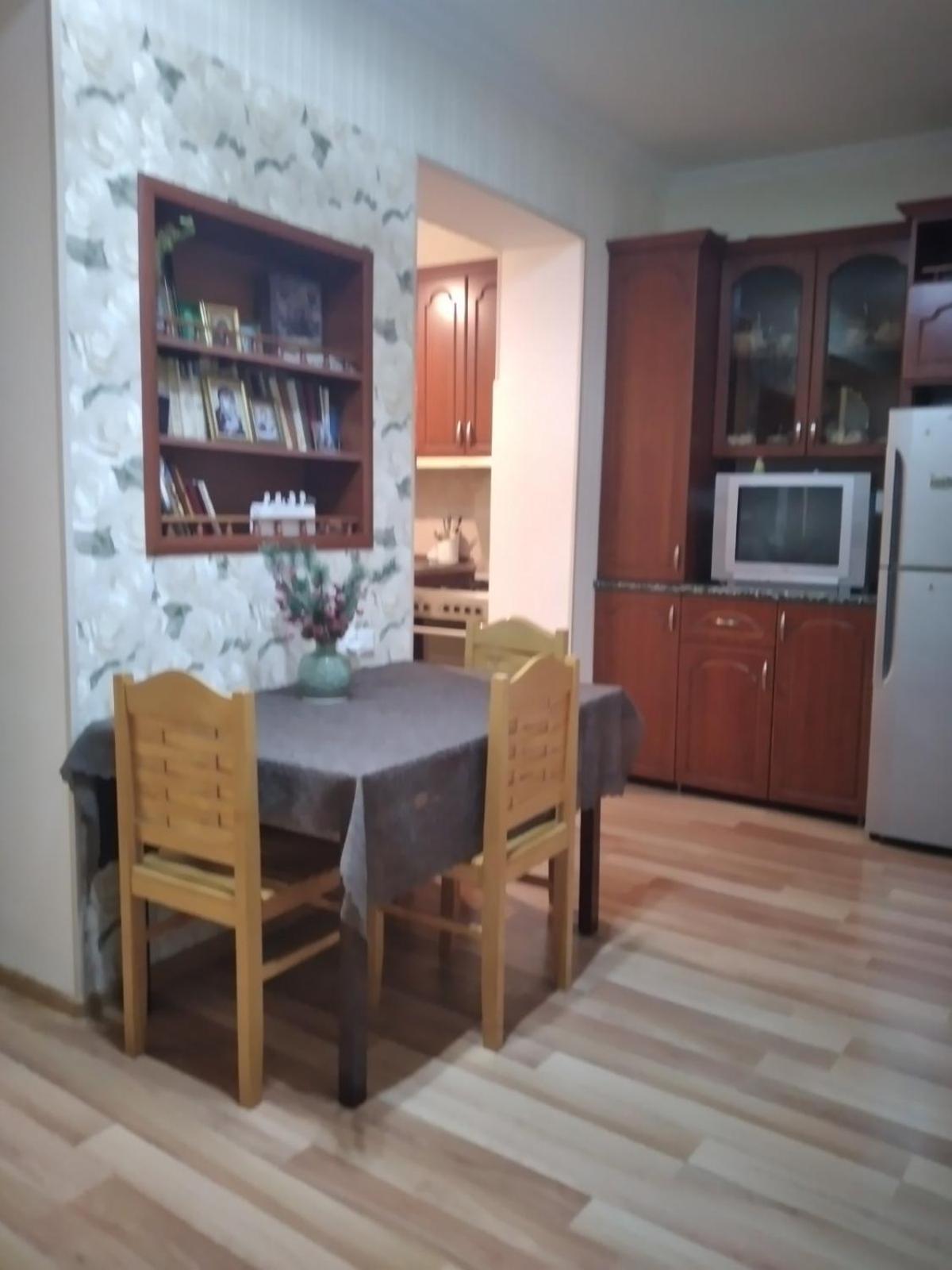 Izi'S Cozy Apartment Kutaisi Exterior photo